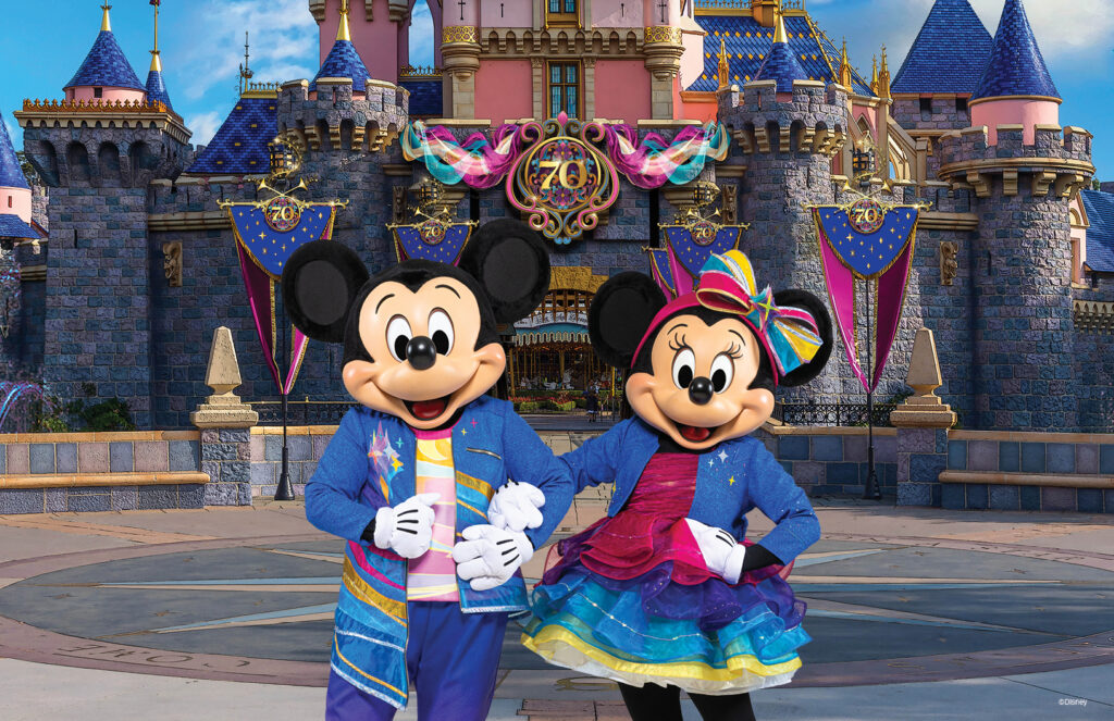 Picture of Mickey and Minnie in front of the Disneyland castle